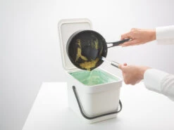 Brabantia Profile Pannenlikker Silicone -Keukengerei Verkoop Winkel 502468 01 4 EnvironmentImage 59398abdaf